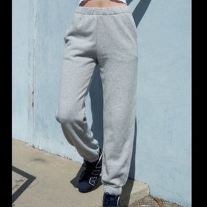 Brandy Melville Rosa sweatpants